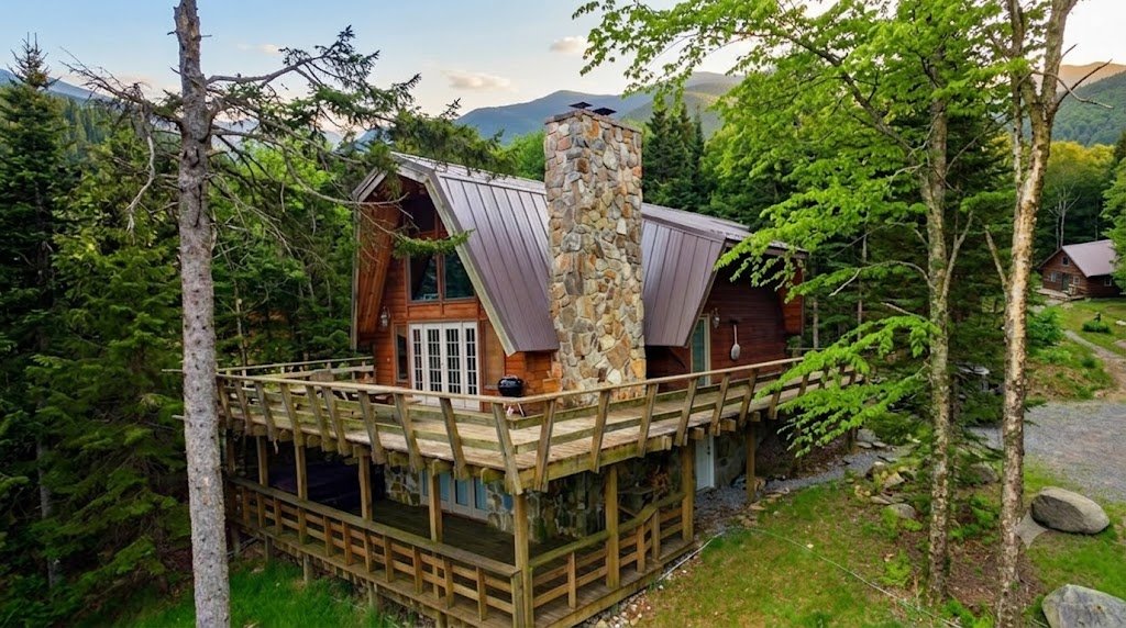 5 Bed + Loft, Fully Furnished, $899,900